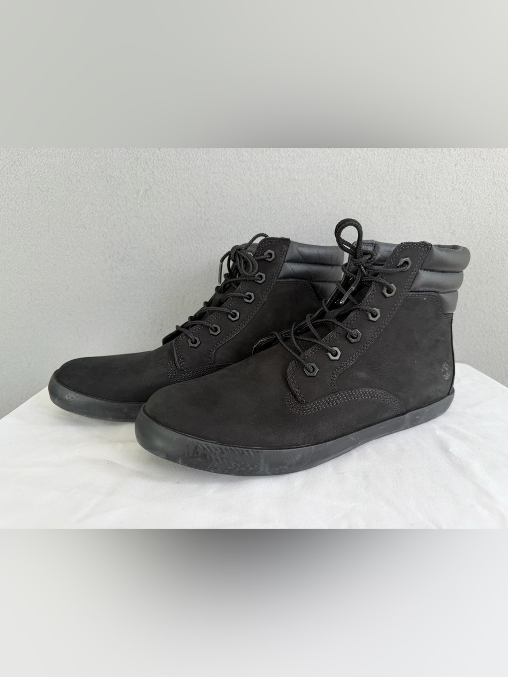 Timberland Sneakers Ankle Boots Women’s US10 Black Lace Up Round Toe